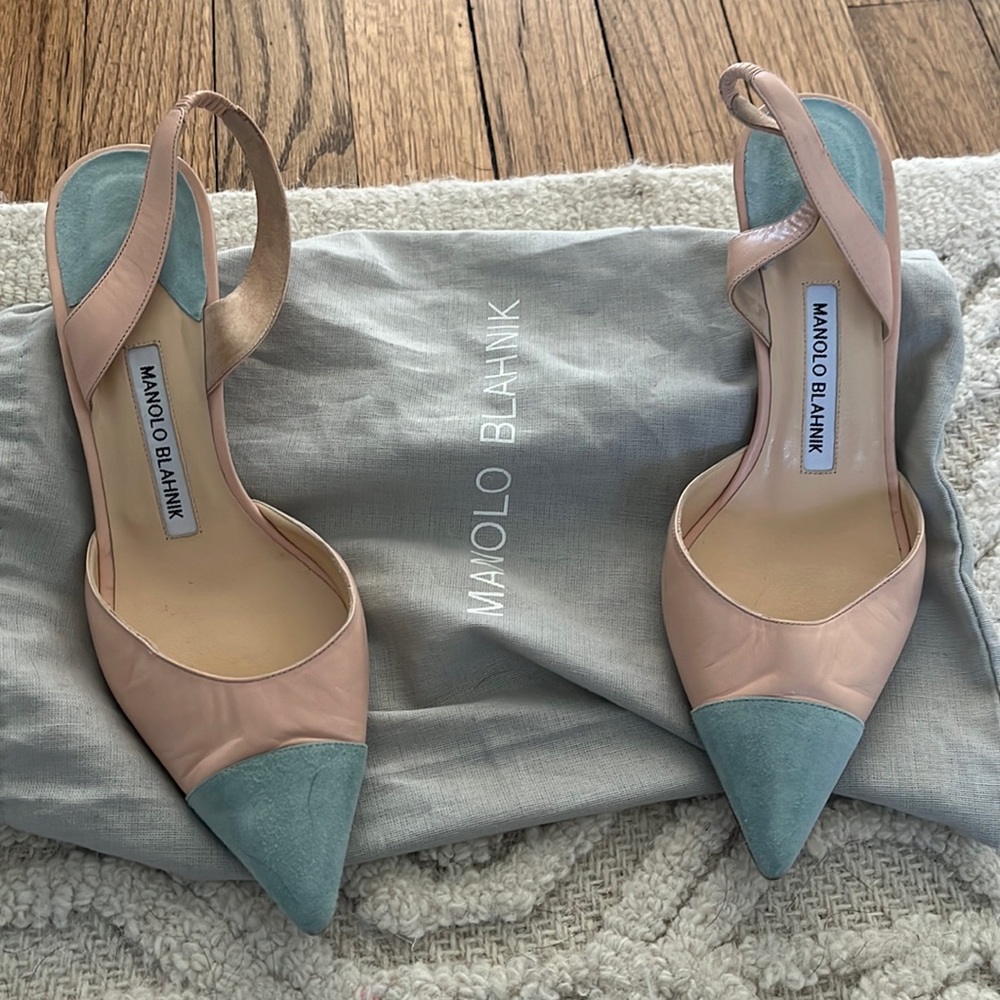 Monolo blahnik pointed toe heels
